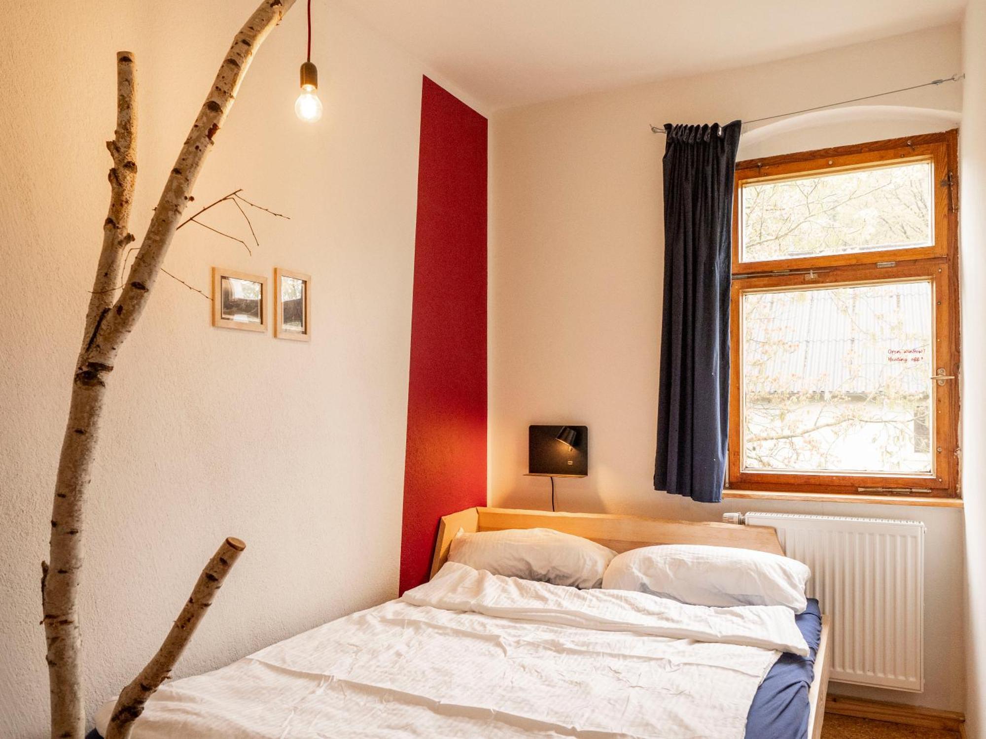 Hinterland Hostel Rathen Pokoj fotografie